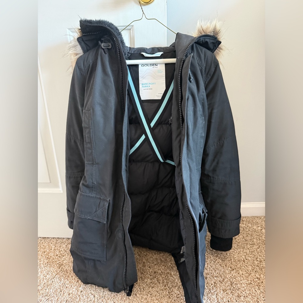 Aritzia Black Puffer Jacket with Fur Trim